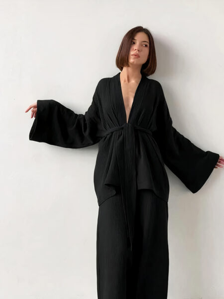 Ensemble kimono court femme en crêpe uni noir