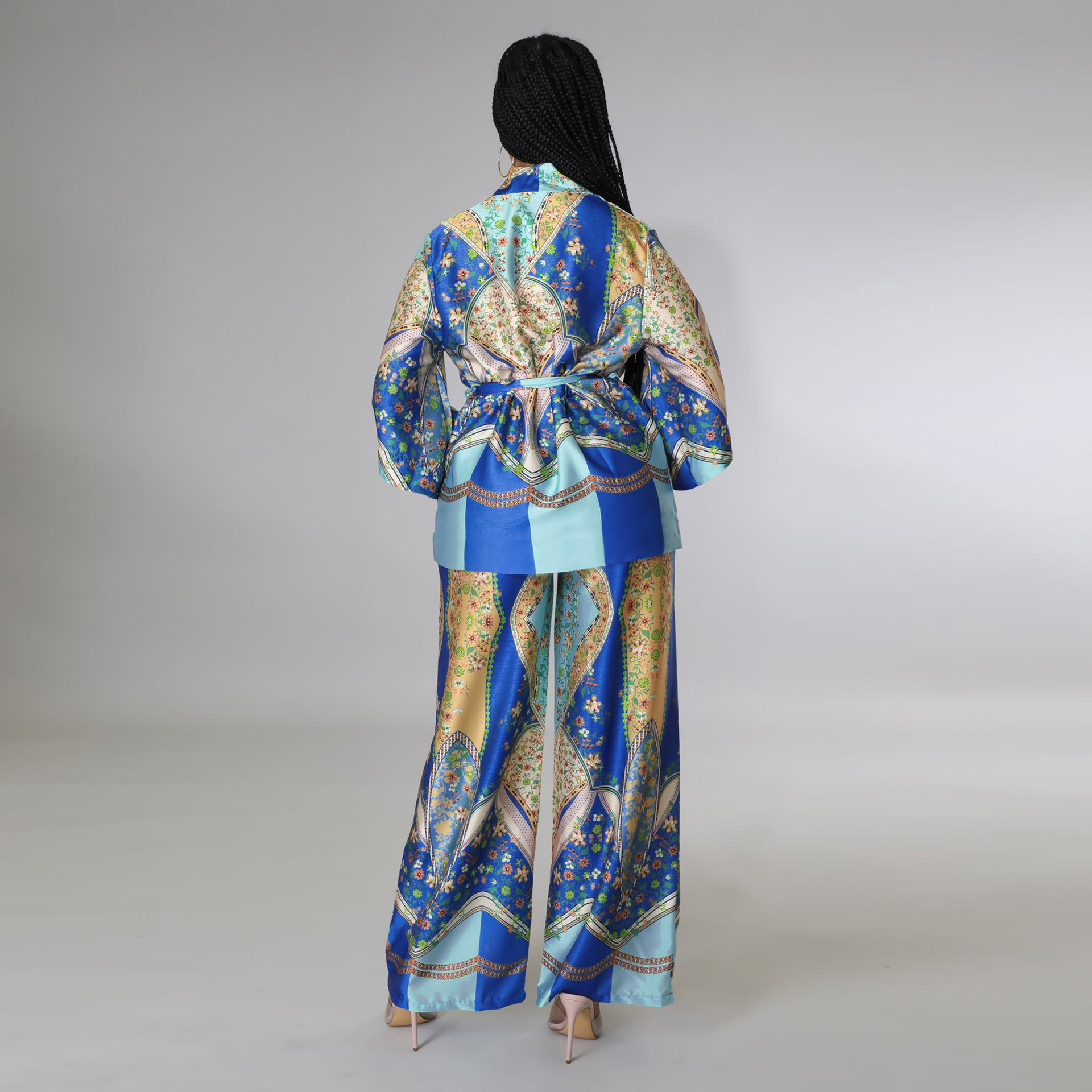 Ensemble pantalon kimono femme et chemisier en satin à motif