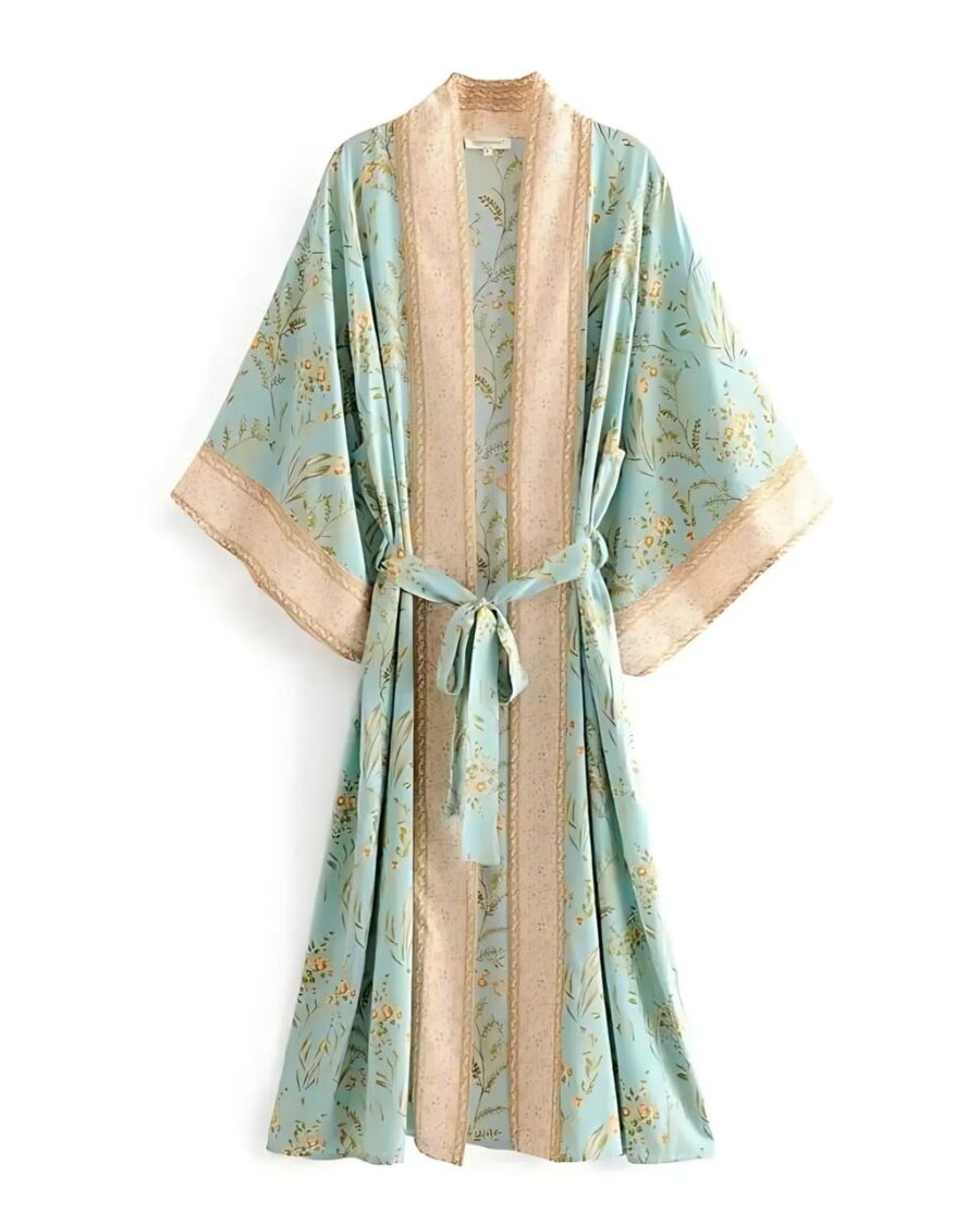 Peignoir kimono vert pour femme sur fond blanc